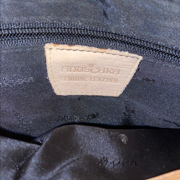 Anuschka Handpainted Leather Shoulder Bag Purse Saddle Paisley - Picture 8 of 14